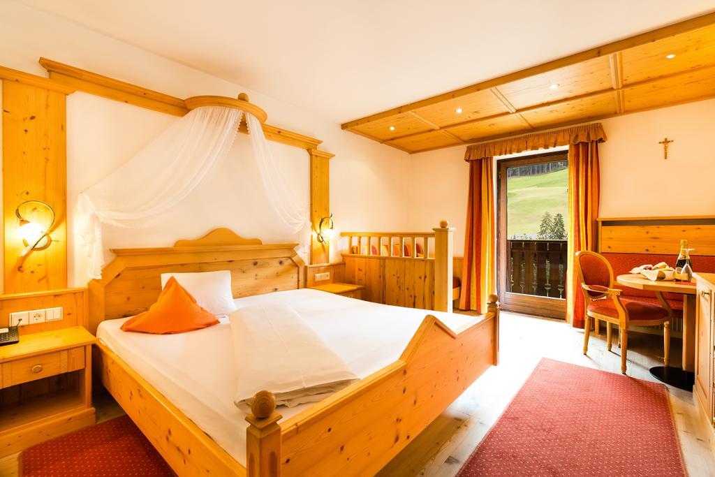Berghotel Racines Chambre photo